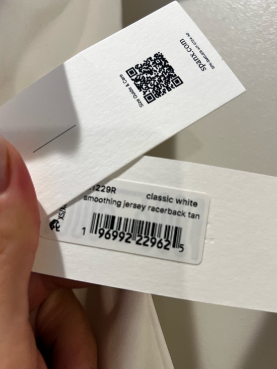 SPANX White Smoothing Racerback Tank XS Classic Clean Fit NWT - Picture 6 of 8